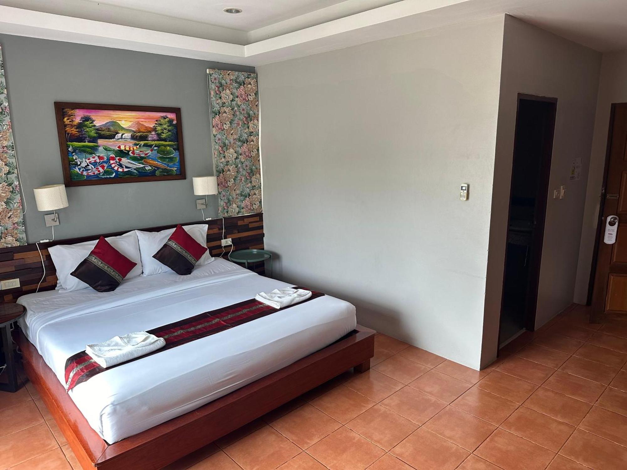 Memory 2 Hotel Phuket Exterior photo