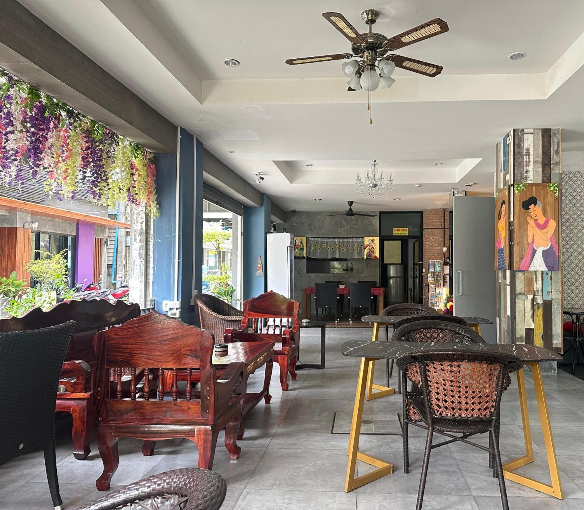 Memory 2 Hotel Phuket Exterior photo